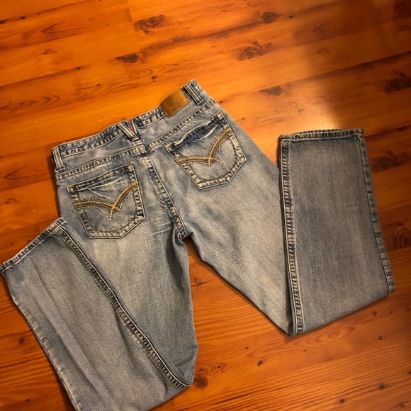 Baileys Point Jeans - Picture 6 of 8